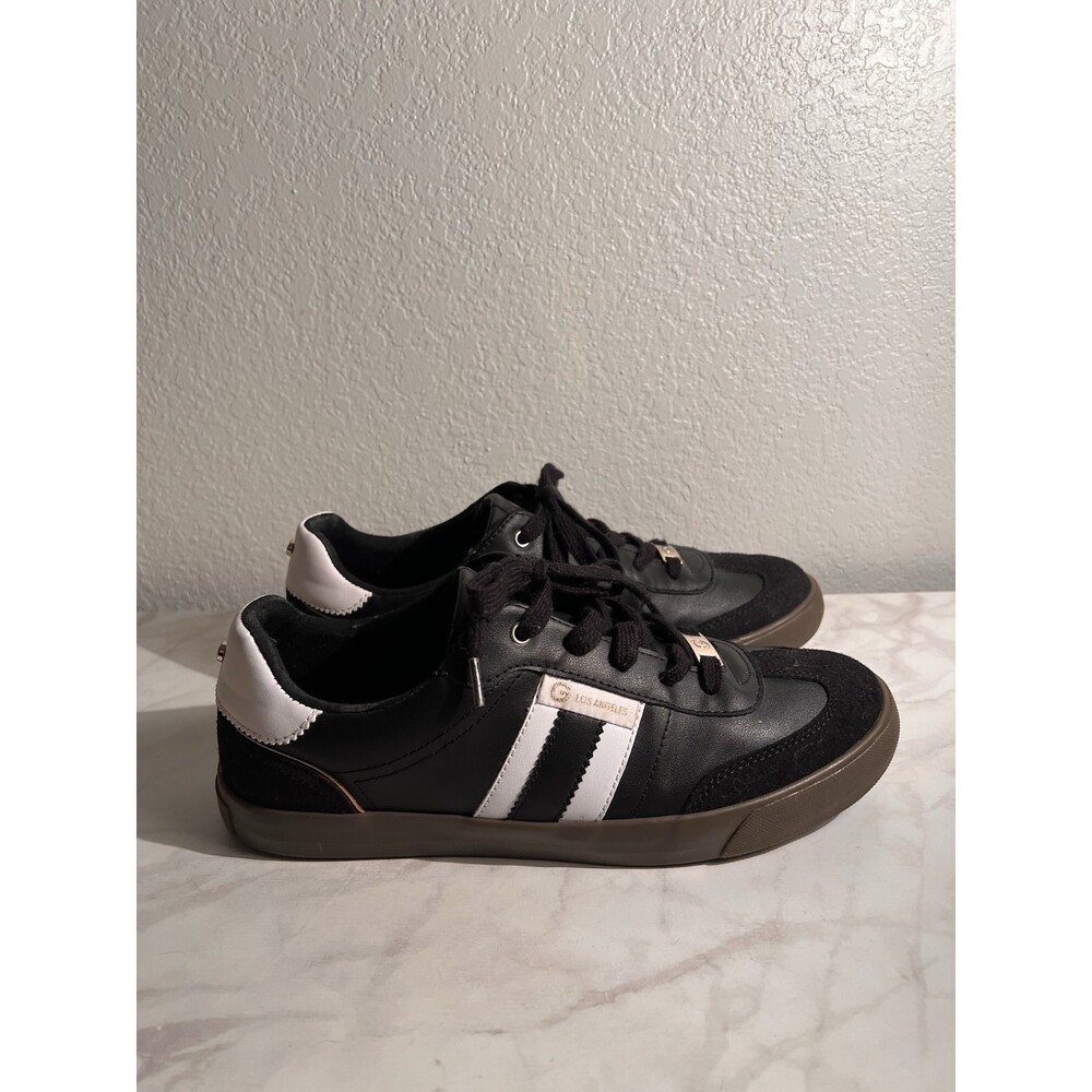 G By Guess Olimpia Shoes Women's 10M Black And White Lace Up Fashion Sneakers
